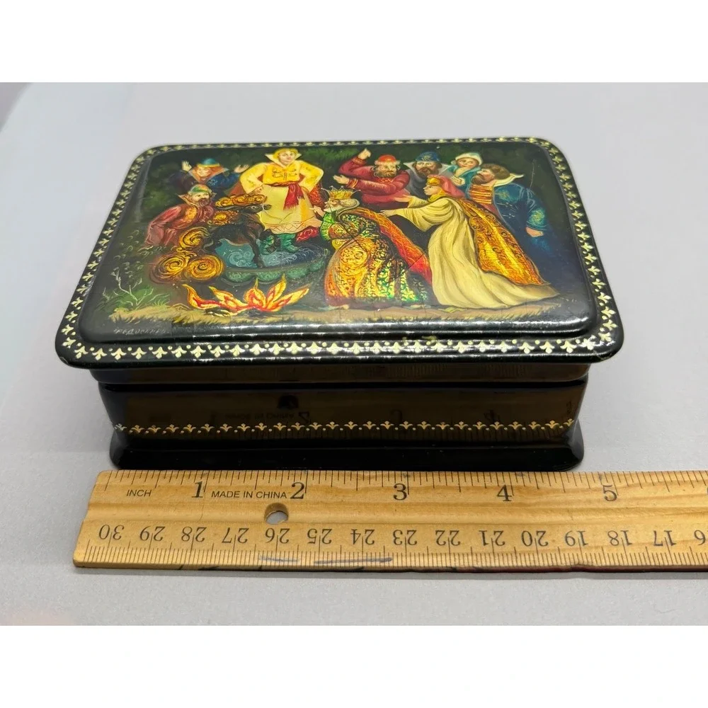 VTG Trinket Red Lacquer Interior Hand Painted n Foil Trinket Box Fairy Tail READ
